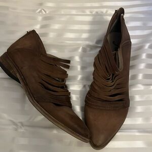 Free People Lost Valley Distressed 39 EU 8 US Brown Booties Leather Strappy
